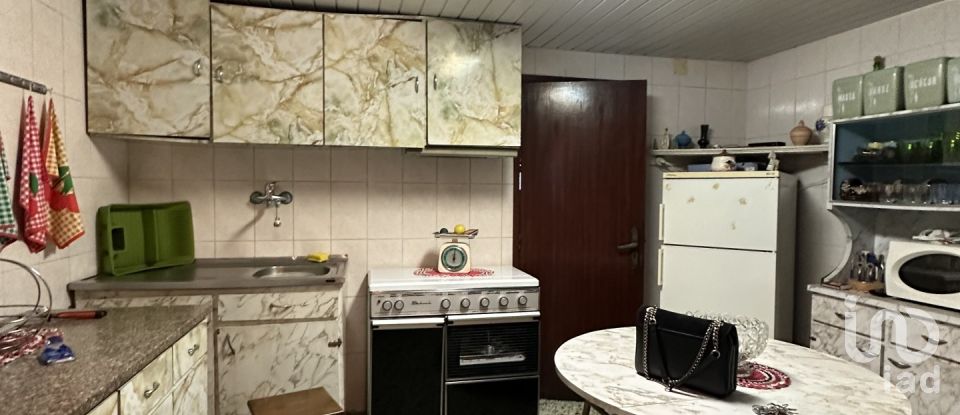 House T4 in Lobrigos (São Miguel e São João Baptista) e Sanhoane of 84 m²