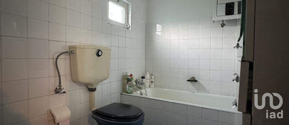 House T4 in Lobrigos (São Miguel e São João Baptista) e Sanhoane of 84 m²