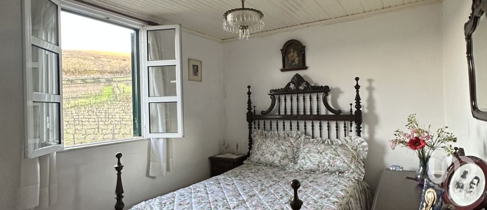 House T4 in Lobrigos (São Miguel e São João Baptista) e Sanhoane of 84 m²