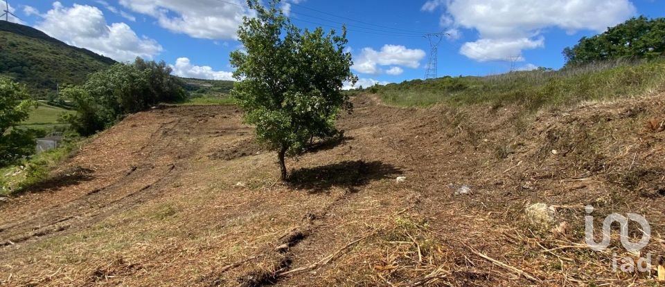 Terreno em Arranhó de 1 840 m²