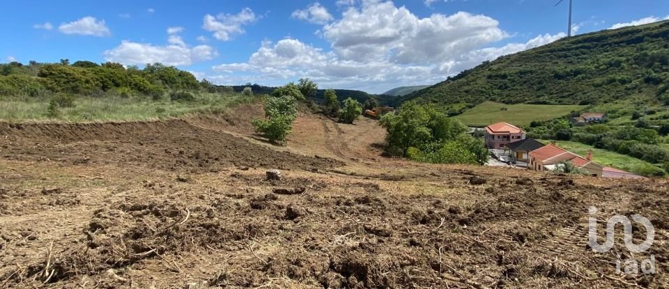 Terreno em Arranhó de 1 840 m²