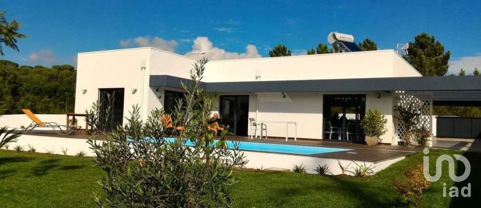 Land in Nossa Senhora da Piedade of 596 m²