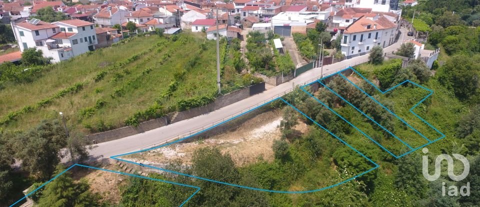 Terrain à Sarzedo de 1 002 m²