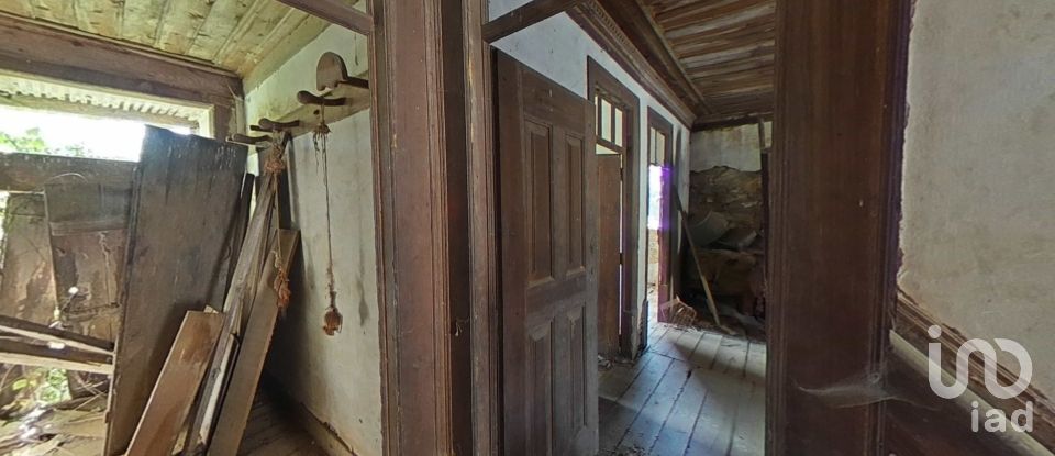 House T4 in Castanheira de Pêra e Coentral of 286 m²