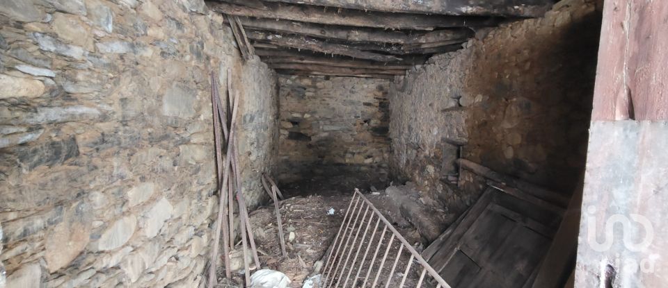 House T4 in Castanheira de Pêra e Coentral of 286 m²