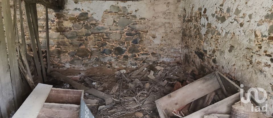 Village house T0 in Castanheira de Pêra e Coentral of 44 m²