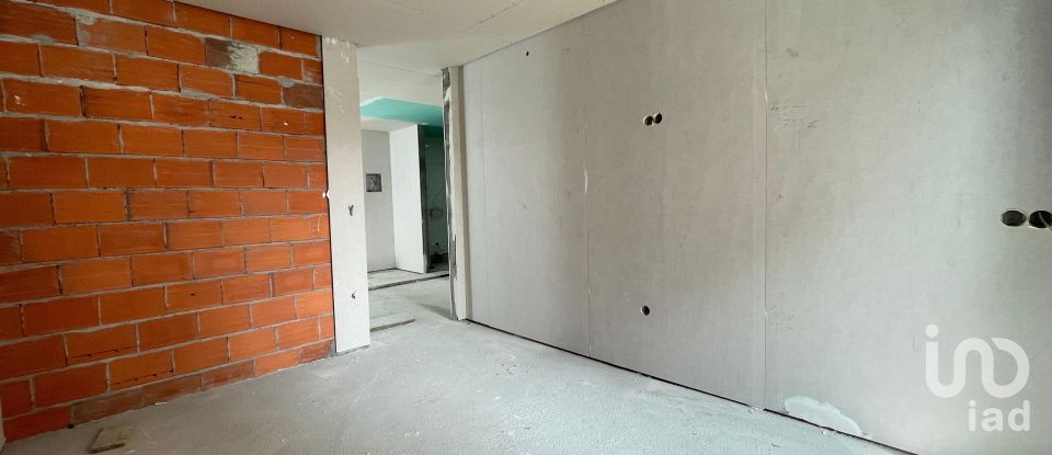 House T3 in Barcelos, Vila Boa e Vila Frescainha (São Martinho e São Pedro) of 176 m²