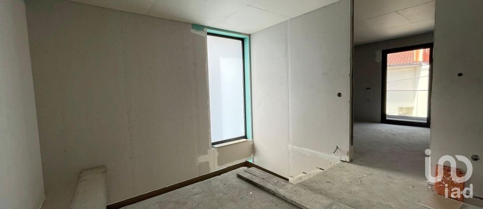 House T3 in Barcelos, Vila Boa e Vila Frescainha (São Martinho e São Pedro) of 176 m²