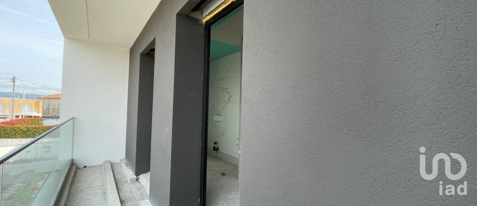 House T3 in Barcelos, Vila Boa e Vila Frescainha (São Martinho e São Pedro) of 176 m²