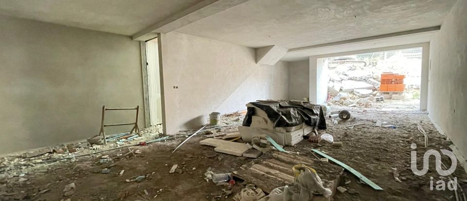 House T3 in Barcelos, Vila Boa e Vila Frescainha (São Martinho e São Pedro) of 176 m²