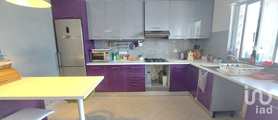 Moradia T4 em Quelfes de 243 m²