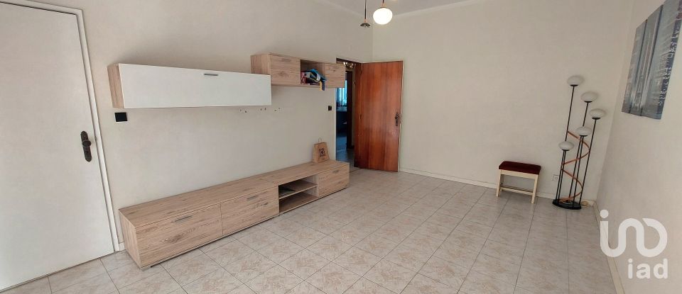 Moradia T4 em Quelfes de 243 m²