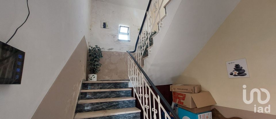 Moradia T4 em Quelfes de 243 m²