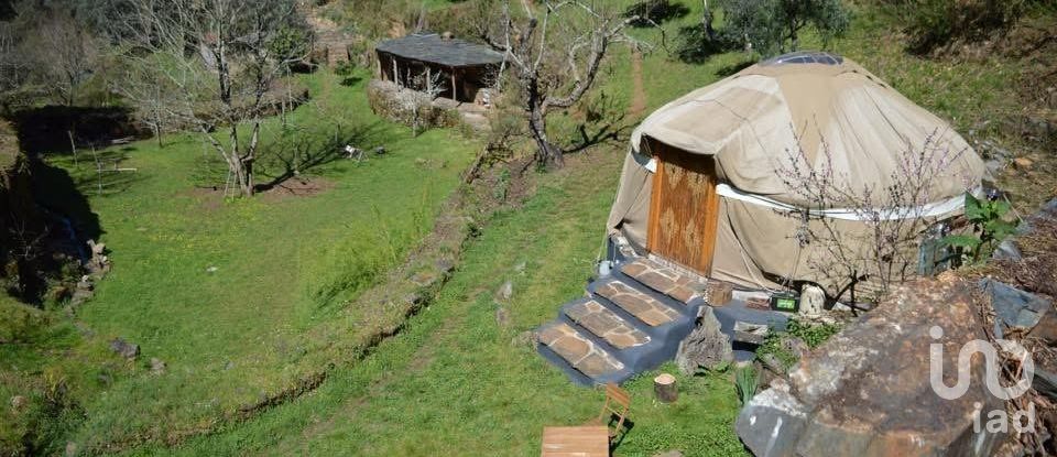 Moradia T4 em Cadafaz e Colmeal de 71 m²