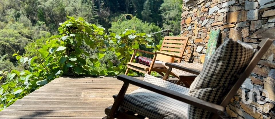 Moradia T4 em Cadafaz e Colmeal de 71 m²