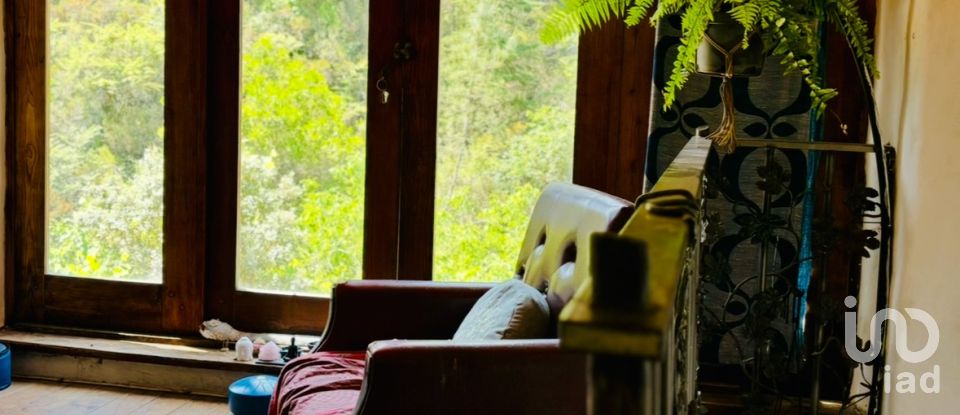 Moradia T4 em Cadafaz e Colmeal de 71 m²