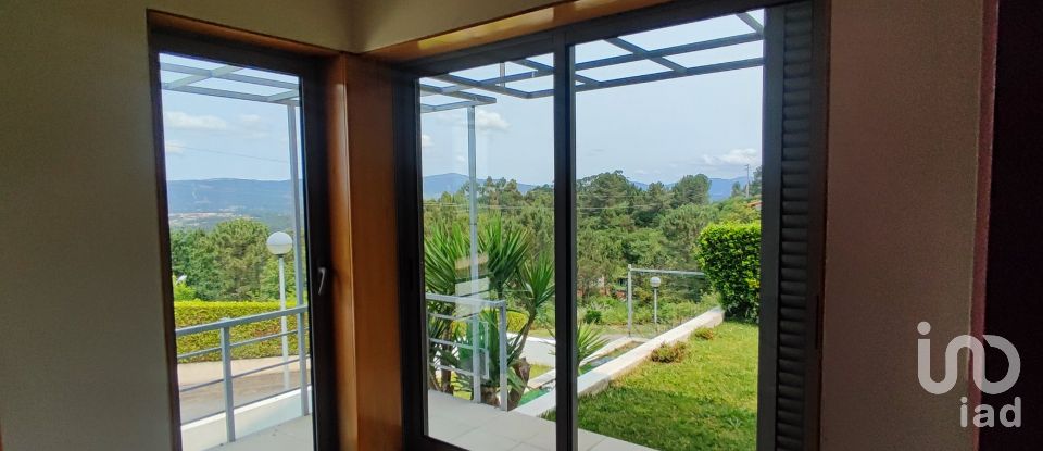 House T4 in Loivo of 346 m²