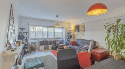 Apartment T2 in Massamá e Monte Abraão of 96 m²