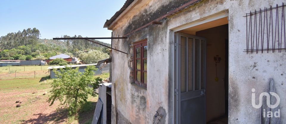 Maison de village T2 à Podentes de 198 m²