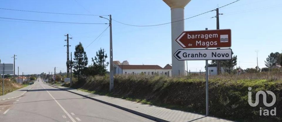 Terrain à Salvaterra de Magos e Foros de Salvaterra de 1 117 m²