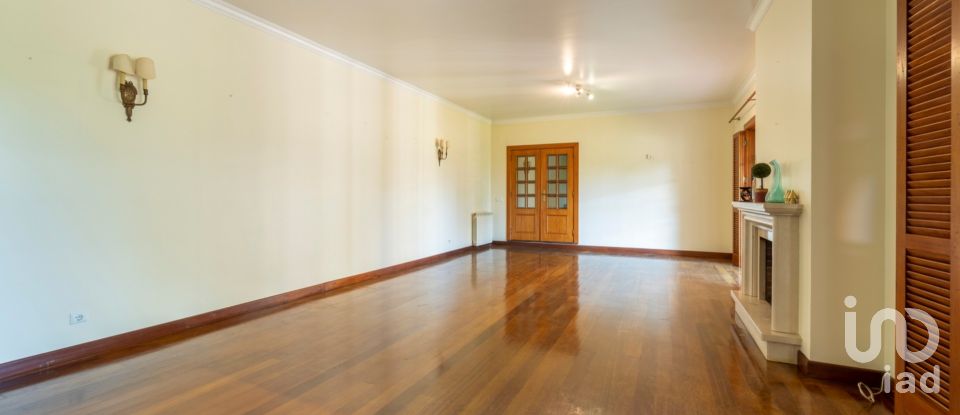 Moradia T5 em Marinha Grande de 341 m²