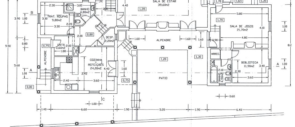 Moradia T5 em Marinha Grande de 341 m²