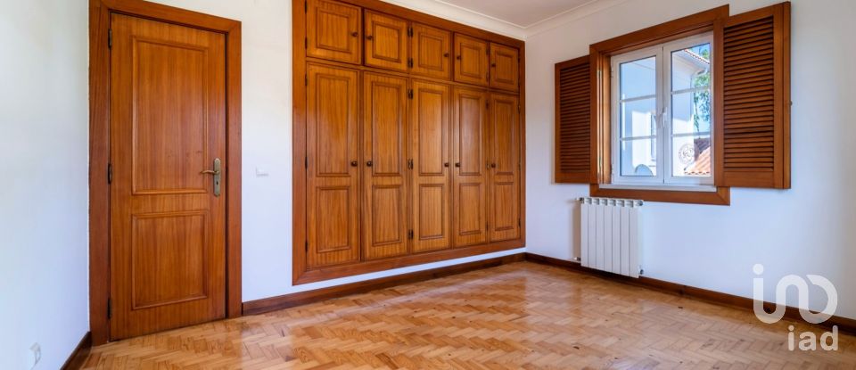 Moradia T5 em Marinha Grande de 341 m²