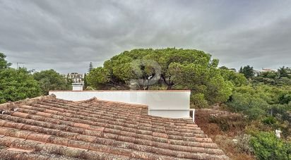 Maison T3 à Lagoa e Carvoeiro de 1 960 m²