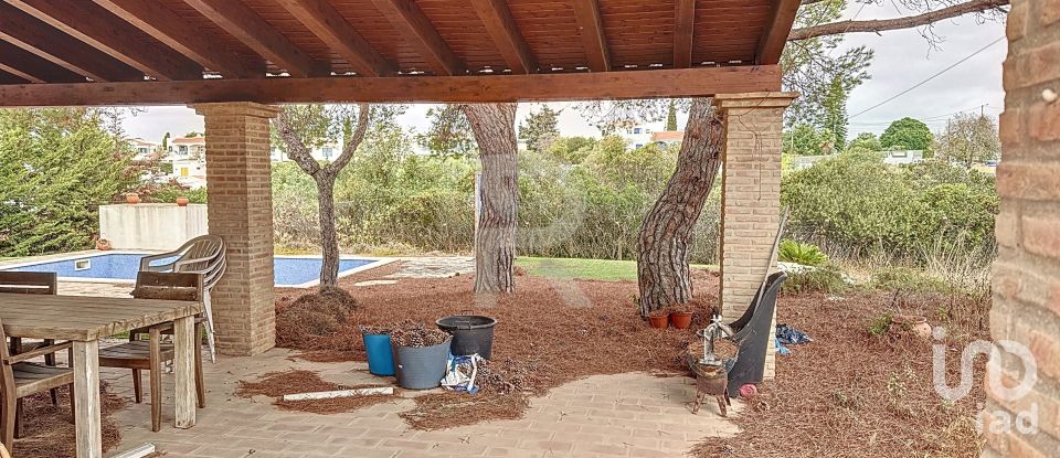 Maison T3 à Lagoa e Carvoeiro de 1 960 m²