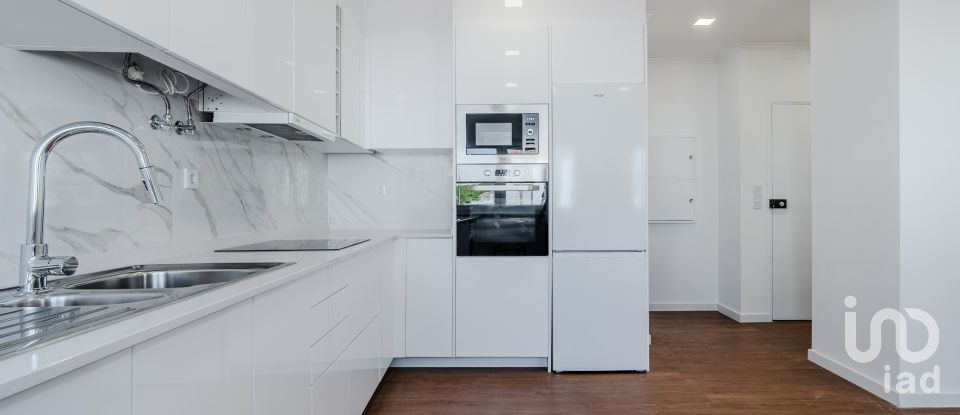 Apartamento T2 em A dos Cunhados e Maceira de 73 m²