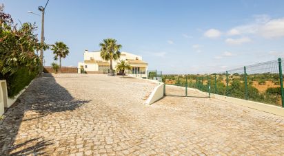 Maison T5 à Guia de 322 m²