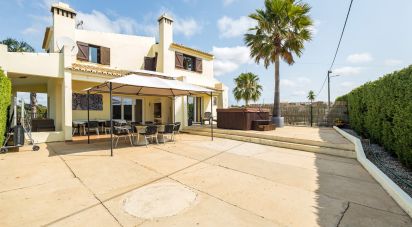 Maison T5 à Guia de 322 m²