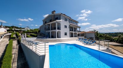 Maison T6 à Secarias de 398 m²