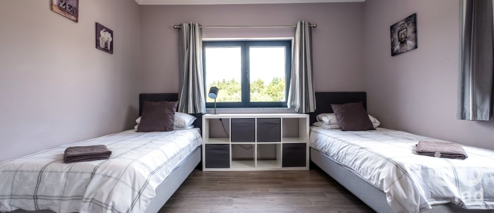 Maison T6 à Secarias de 398 m²