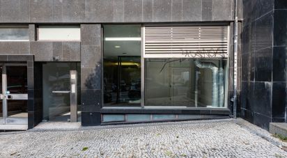 Boutique/Local commercial à Cedofeita, Santo Ildefonso, Sé, Miragaia, São Nicolau e Vitória de 196 m²