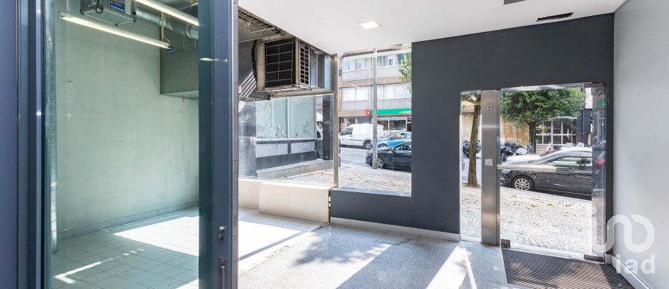 Boutique/Local commercial à Cedofeita, Santo Ildefonso, Sé, Miragaia, São Nicolau e Vitória de 196 m²