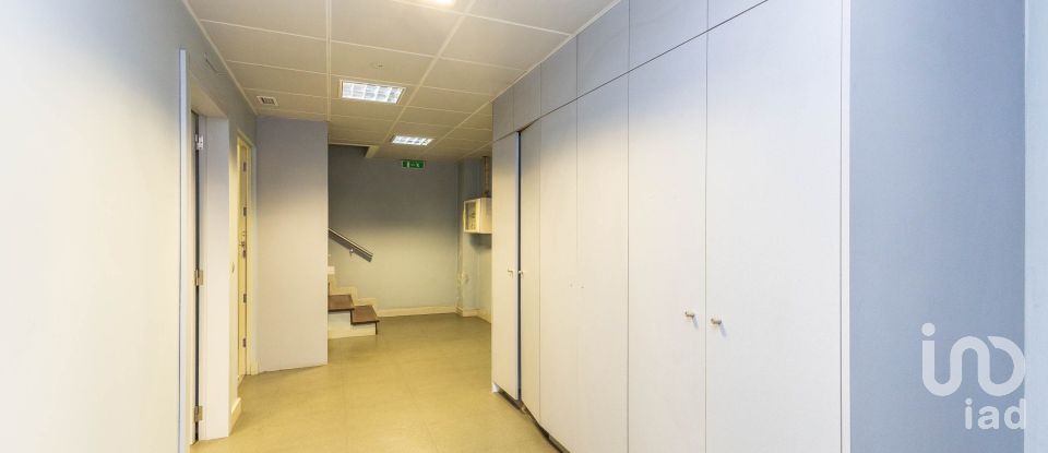 Boutique/Local commercial à Cedofeita, Santo Ildefonso, Sé, Miragaia, São Nicolau e Vitória de 196 m²