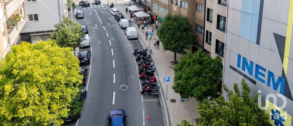 Boutique/Local commercial à Cedofeita, Santo Ildefonso, Sé, Miragaia, São Nicolau e Vitória de 196 m²