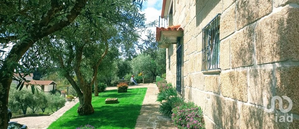 Maison T3 à São Lourenço de Ribapinhão de 180 m²