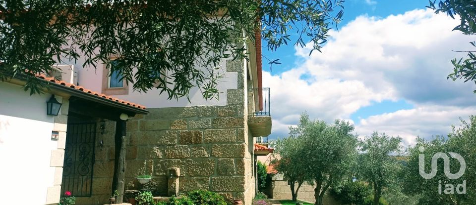 Maison T3 à São Lourenço de Ribapinhão de 180 m²