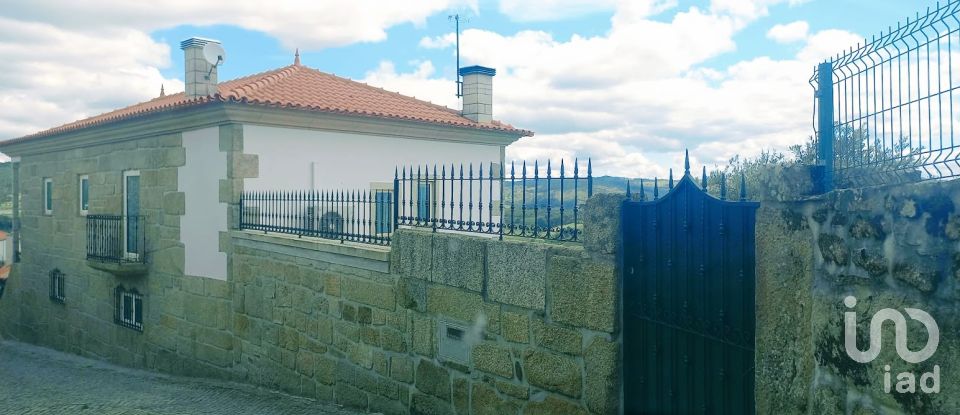 Maison T3 à São Lourenço de Ribapinhão de 180 m²