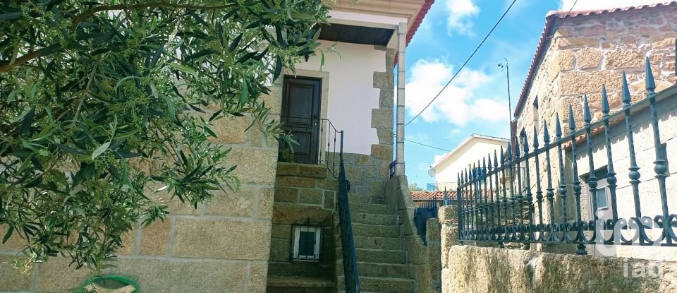 Maison T3 à São Lourenço de Ribapinhão de 180 m²
