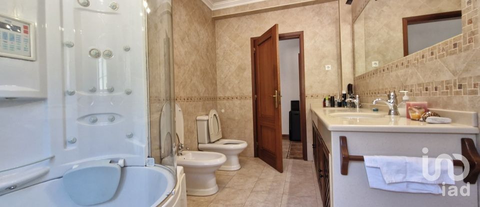 Moradia T3 em São João da Ribeira e Ribeira de São João de 269 m²