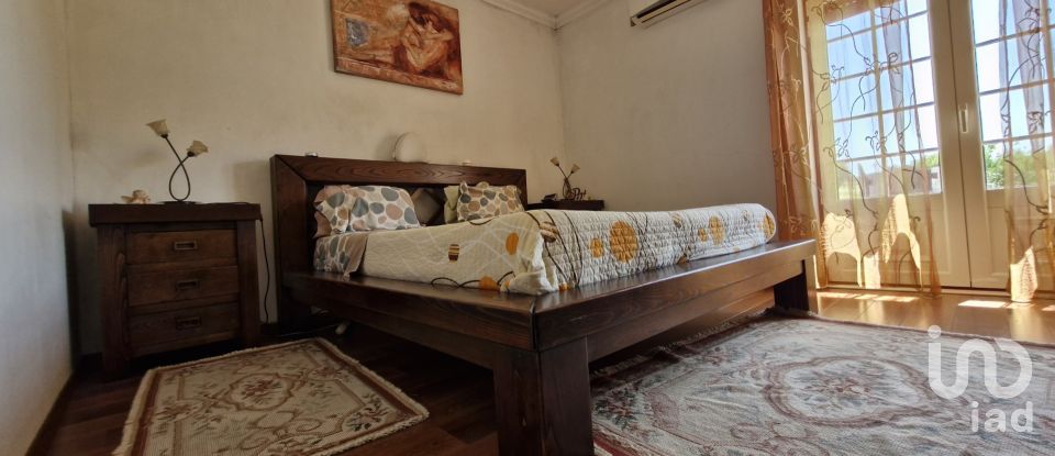 Moradia T3 em São João da Ribeira e Ribeira de São João de 269 m²