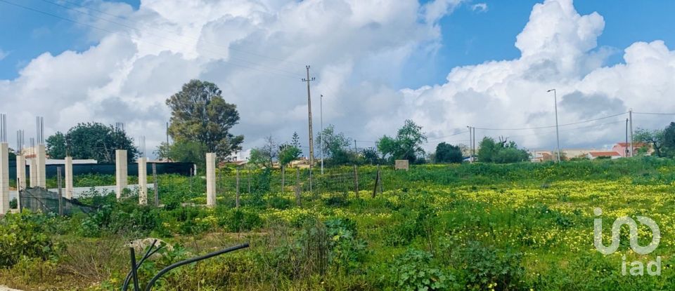 Terrain à Alcantarilha e Pêra de 521 m²