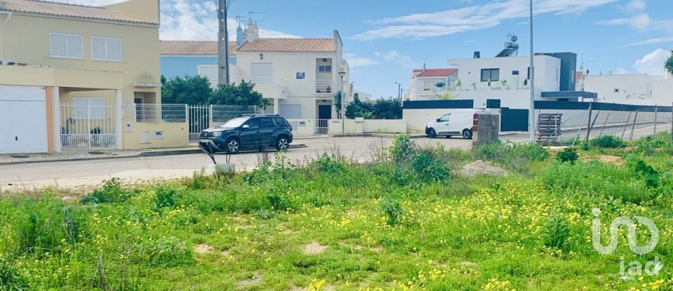 Terrain à Alcantarilha e Pêra de 521 m²