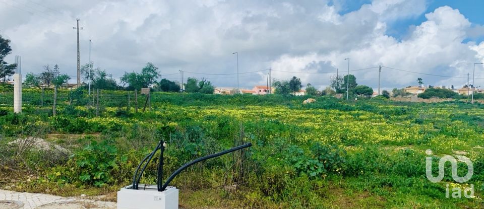 Terrain à Alcantarilha e Pêra de 521 m²