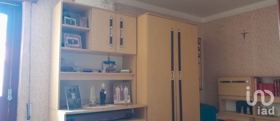 Moradia T3 em Cortes do Meio de 195 m²