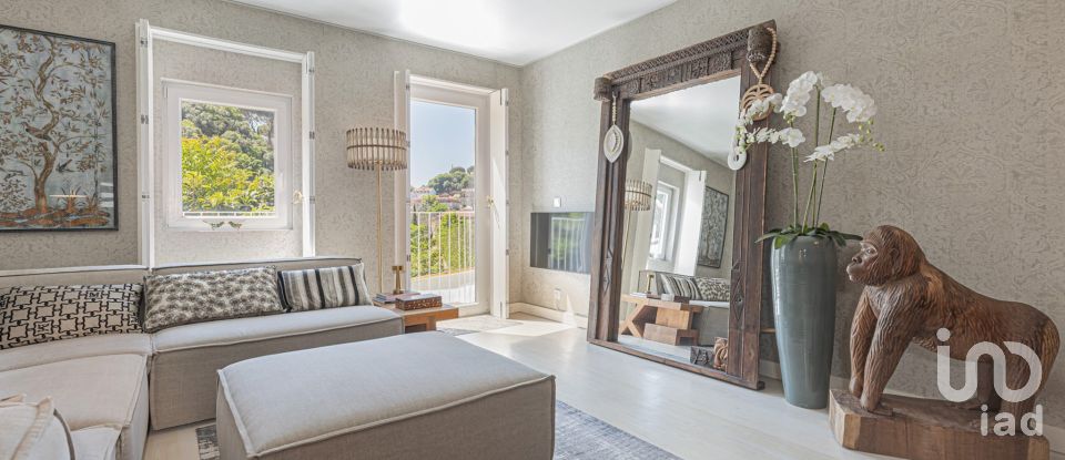 House T5 in São Vicente of 223 m²