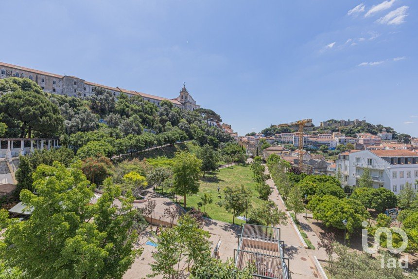 House T5 in São Vicente of 223 m²